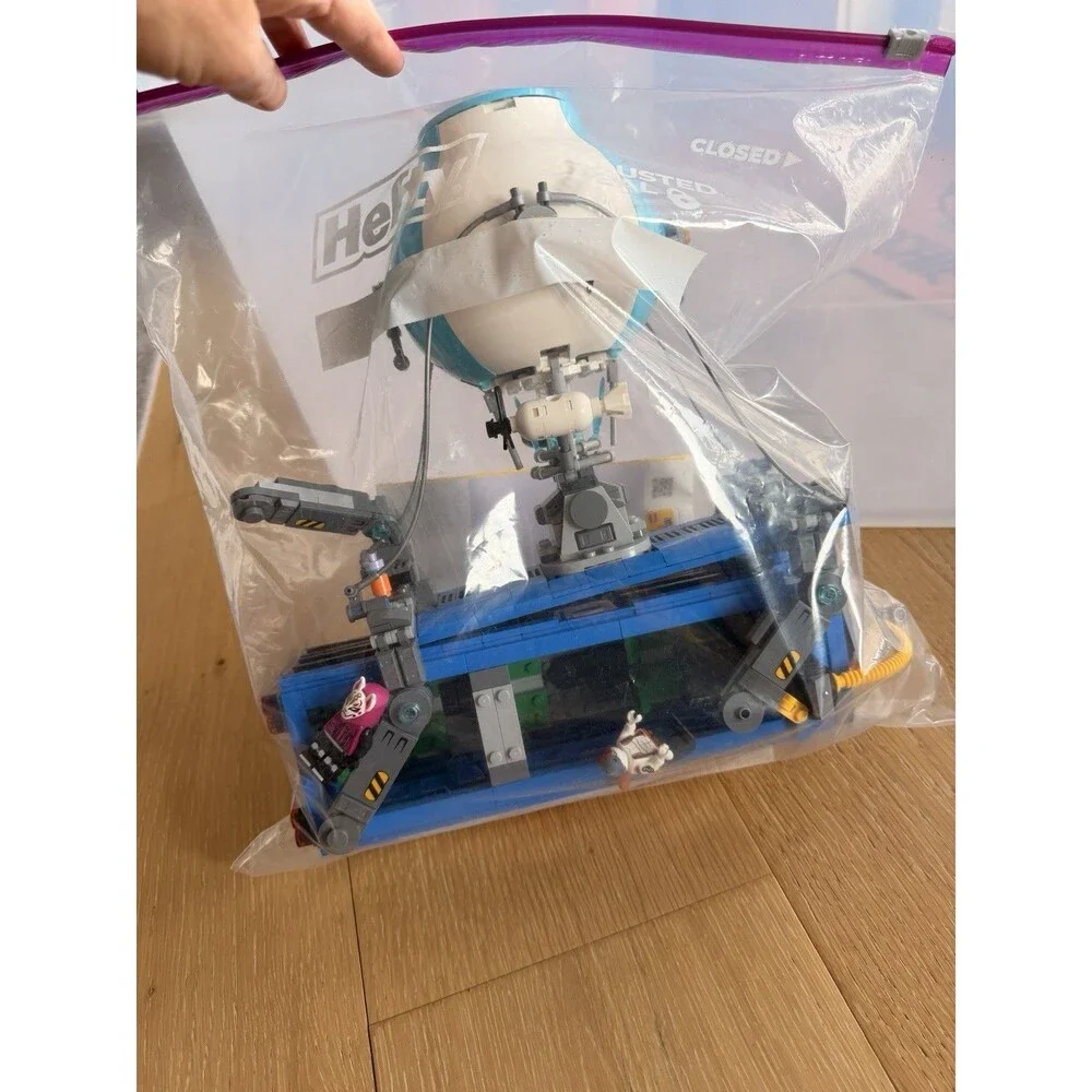 LEGO Battle Bus Fortnite Set 77073, Released 2024